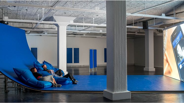 Liquidity Inc. av Hito Steyerl. Foto: Jean-Baptiste Beranger