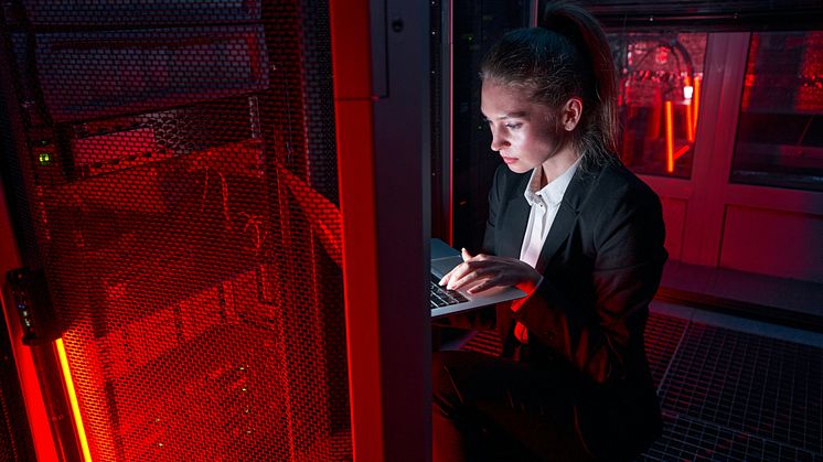 När incidenter hanteras genom att företagen upprättar ”war rooms” skapar det ofta ohållbar stress. 