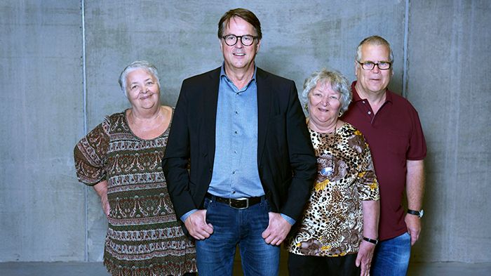 Jan Wallberg, Koncern-VD Gekås AB, tillsammans med folkkära favoriter Gunnel, Marita och Åke.