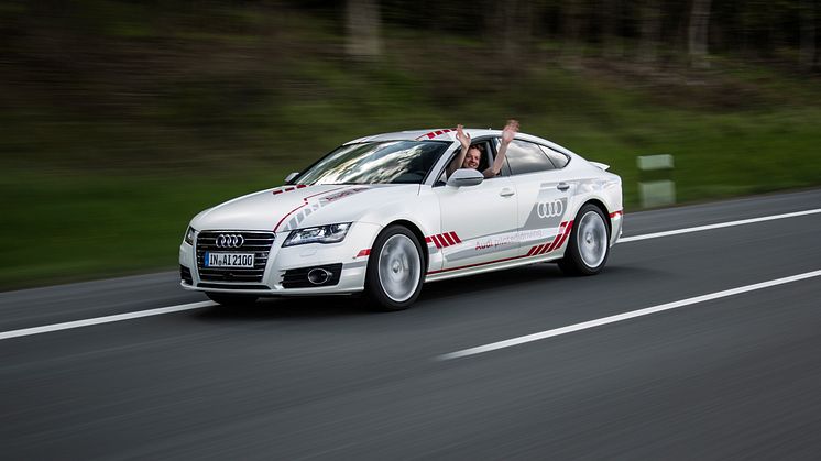 Audi A7 piloted driving concept - no hands
