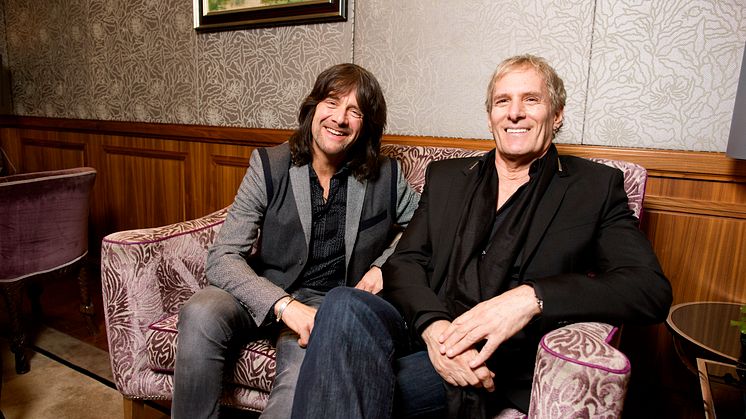 Turnépremiär för världsartisten Michael Bolton med Robert Wells stjärnfyllda sommarturné ”Rhapsody In Rock” den 27 juli!