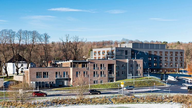 Ullerud Helsebygg i Drøbak är Norges största vårdhem i KL-trä.