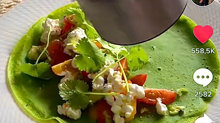 Green machine pancakes.