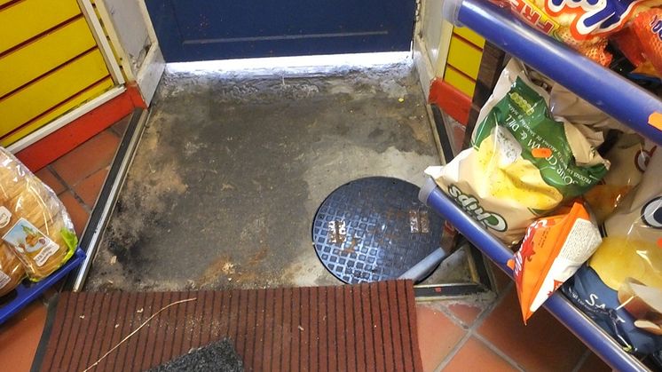 Op Batmobile - under shop floor mats fake drain cover NW04/15