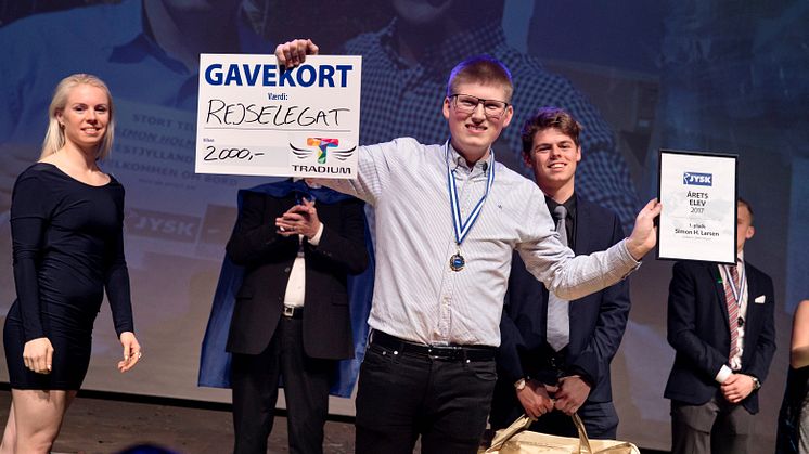 Simon H. Larsen er årets bedste JYSK-elev