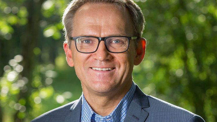 Anders E Johansson