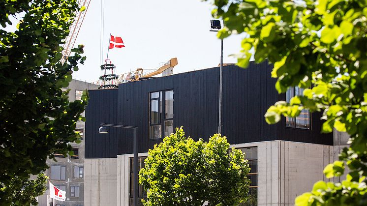 Kasseret træ fra Dinesen gulve bruges på bl.a. facader i Upcycle Studios 