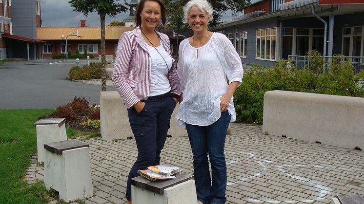 Madelen Kjell och Johanna Wattstrom uppfinnarna bakom tekoflex och månadens innovatörer i oktober 2011