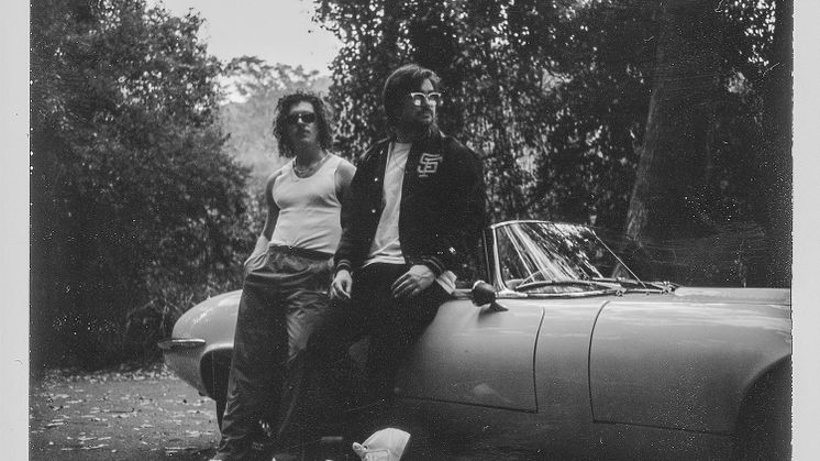 Så Mycket Bättre-aktuella Icona Pop släpper nytt med Peking Duk!
