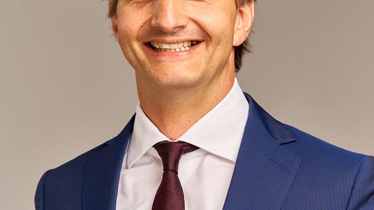Portrait_Prof-Dr-Roland-Tilz_2023_3