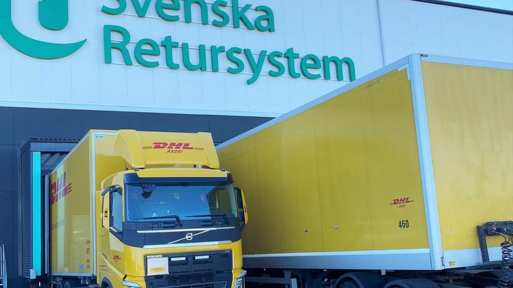 Lastning av biogasbil hos Svenska Retursystem i Helsingborg