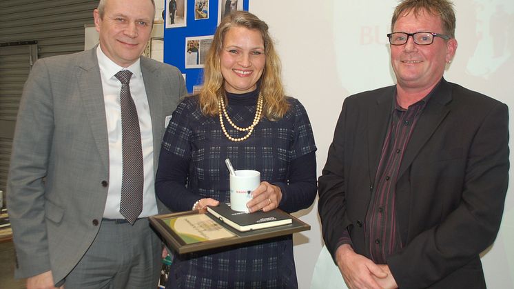 Natalie Parker receives her award