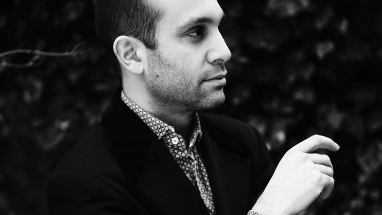 Ilan Eshkeri. 