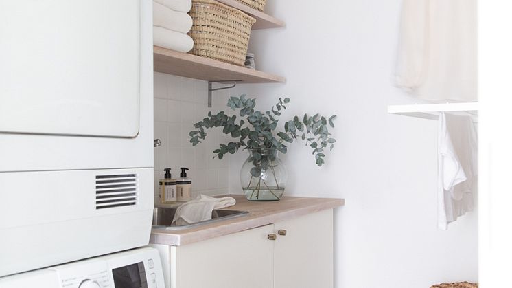 Elfa_Laundry_Cleaning_Interior_Click-in_system_Classic_2022_11_5