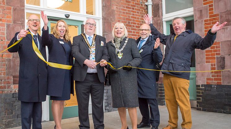 And it's open! MP Nick Gibb, Southern Passenger Services Director Angie Doll, Town Mayor Cllr Phil Woodall, Chairman of Arun District Council Cllr Jacky Pendleton, Paul Childs of Railway Heritage Trust and Cllr Phil Hitchins Bognor Regis Regeneration