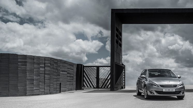 Nya Peugeot 308 - en elegant och modern sedan
