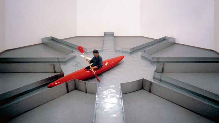 Roman-Signer_Wasserinstallation_1999-1024x884