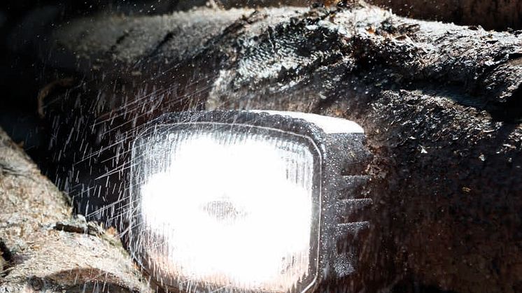 ​Den rostfria arbetsstrålkastaren Hella Q90 LED