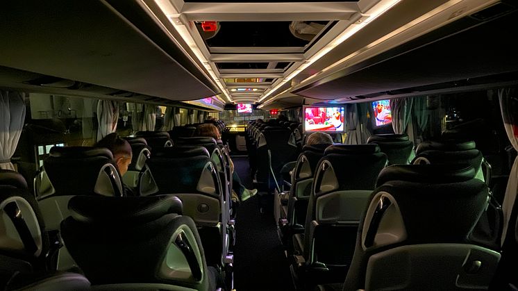 Filmvisning i en toppmodern Vy Bus4You-buss.