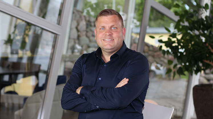 Mikael Svensson, Hogia