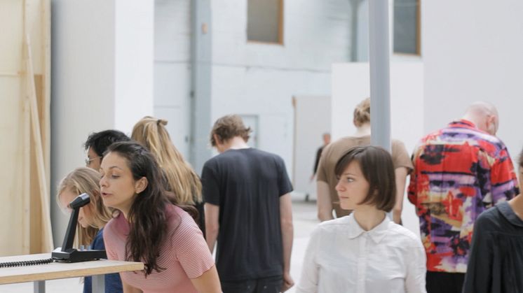Miss Clock (into the groove) – om tid i relation till digitalisering, samhälle, kön och röst