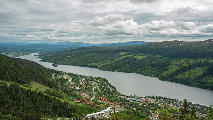 Åre och Oppdal är exempel där senaste decenniernas utveckling påverkat områdena negativt med fler översvämningar, jordskred och förlust av naturvärden.