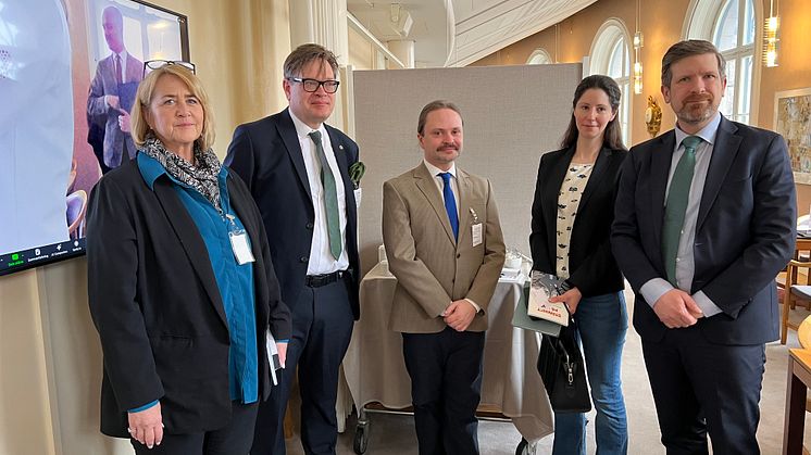 Ann Hassel Tano, Anders Ydstedt, Kalle Bäck, Paulina Neuding och Mikael Damsgaard. (Susann Dahlberg Karlsson,var med på länk). Bild: Jessica Balksjö Nannini.