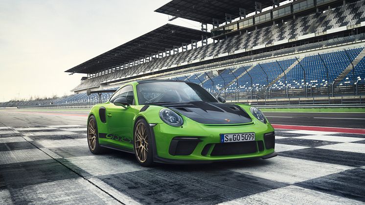 Porsche 911 GT3 RS with Weissach Package