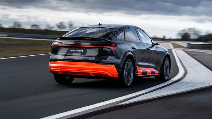 Audi e-tron Sportback S i design camouflage
