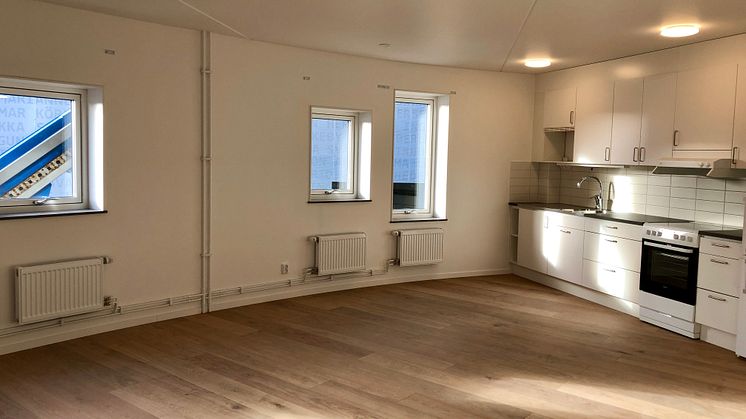 Enrumslägenhet i runda huset vid Selma Lagerlöfs Torg