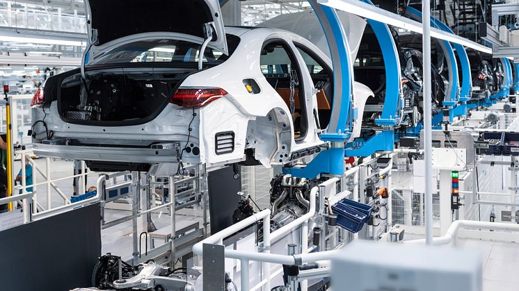 Mercedes-Benz sigter mod mere ansvarlig bilproduktion