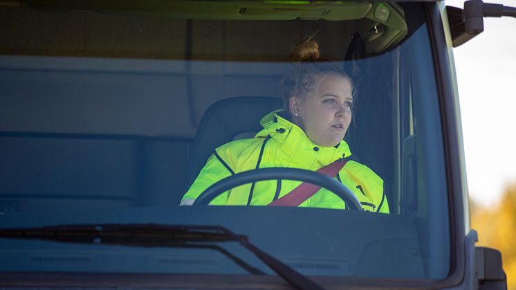 Av de lastbilsförare som anställdes förra året var 17 % kvinnor. Foto Liza Simonsson
