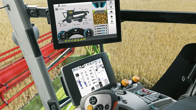 CEMOS AUTO THRESHING adjusts the threshing concave clearance and the threshing drum speed in tangential threshing units, adapting automatically to the prevailing threshing conditions. Photo: CLAAS
