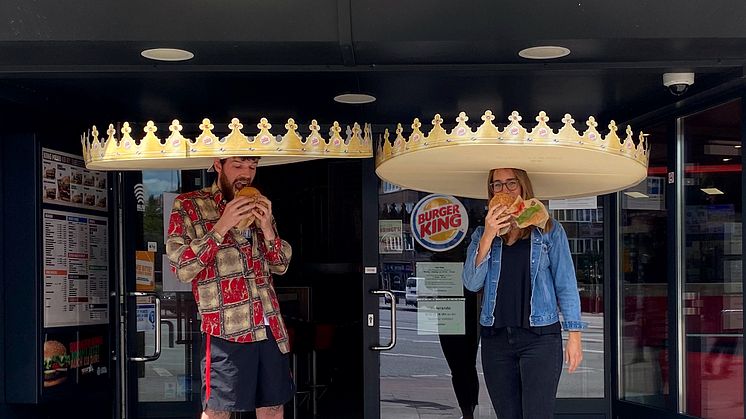 Mit der XXL-Krone von BURGER KING® den korrekten Hygiene-Abstand einhalten
