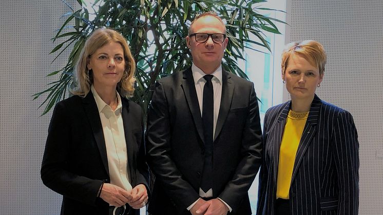 Karin Brynell, SVDH, Björn Hellman, Livsmedelsföretagen och Anna-Karin Hatt, LRF, träffade den 1 mars landsbygdsministern