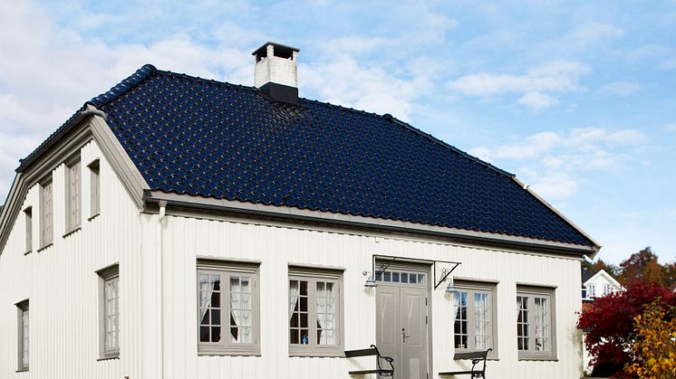 JOTUN 9918 Klassisk Hvit_Staffasje 8025 Skodde_Mur 1500 Grafittgrå