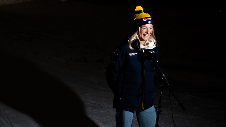 Frida Karlsson intervjus av SVT. Foto: Bildbyrån. 
