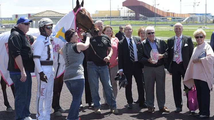 Bee A Magician och Resolve till Elitloppet Benders