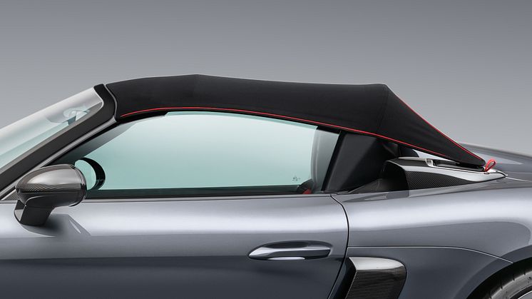 RG0003c_718_Spyder_exterior_seite_1