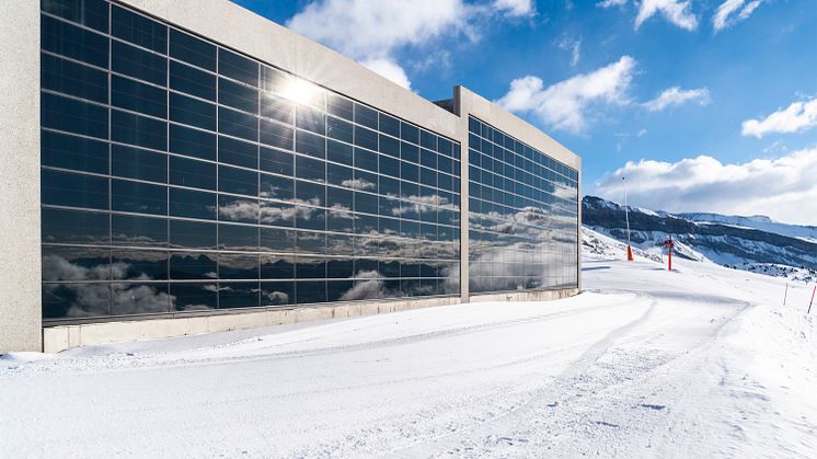 LAAX GREENSTYLE - Photovoltaikanlage in Graubünden © Philipp Ruggli 