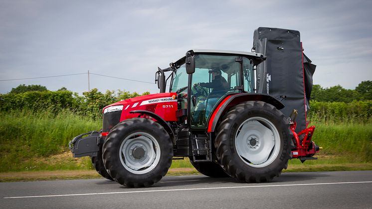 AGCO MF5711 transport