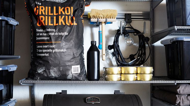 1cElfa_Garage_Storage_barbeque