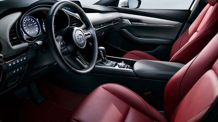 M04_Mazda_3_Interior_FS_rgb_hires