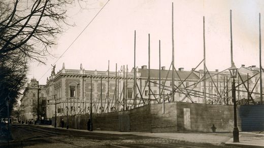 2013 är året då Röhsska museet börjar sitt 100-årsjubileum