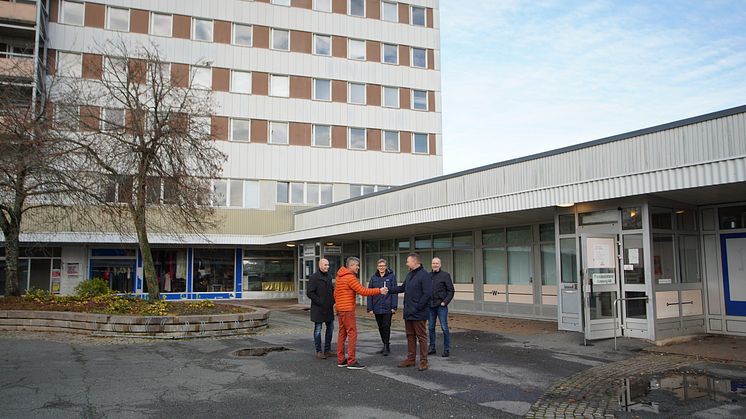 Handslag Kronogårds torg