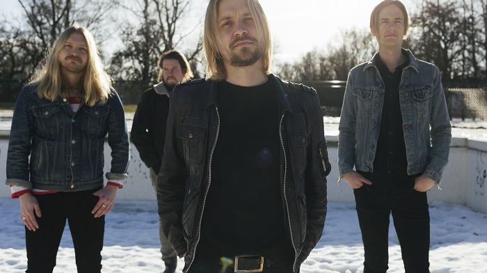 Erik Lazaroff & Hökarna - Under Hökens Vingar – ute nu