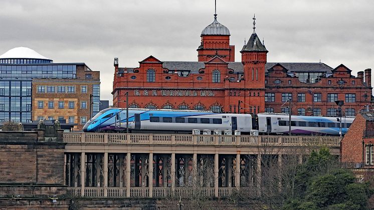 日立、英国トランスペナイン・エクスプレスの鉄道車両で新型バッテリーシステムの試験を開始