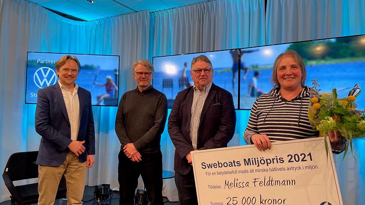 Prisutdelning med Hanse Thorslund, Allt för sjön, Mats Eriksson, Sweboat, Göran Gross, Dyvik Marina/Sweboat, och Melissa Feldtmann.