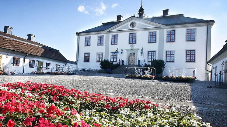 Bonde Söker Fru har flyttat till Mauritzbergs Slott
