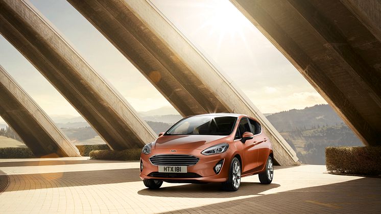 FORD_FIESTA_TITANIUM_34_FRONT_BEAUTY